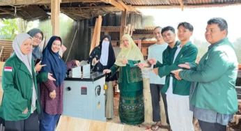 Dosen USU Bantu UKM Kusen dengan Mesin Spindle